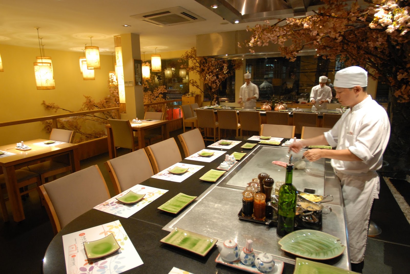 Nhà hàng Asahi Sushi