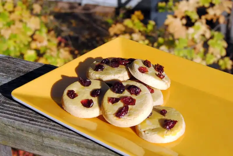 wanderlusttips-4-banh-dac-trung-halloween-2