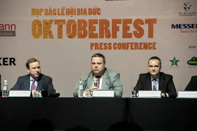 Đếm ngược đến lễ hội Oktoberfest lớn nhất Hà Nội 7 wanderlusttips-le-hoi-oktoberfest-1