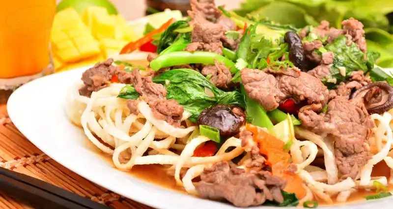 7 món phở độc đáo của Việt Nam 6 wanderlusttips-nhung-mon-an-doc-dao-tu-pho-1