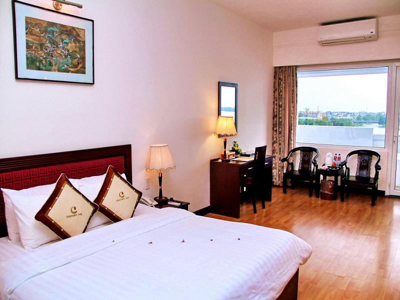 wanderlusttips Century Riverside Hue
