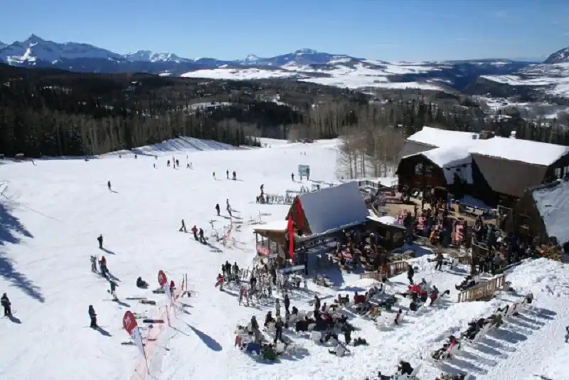 wanderlusttips-10-diem-den-thang-12-5