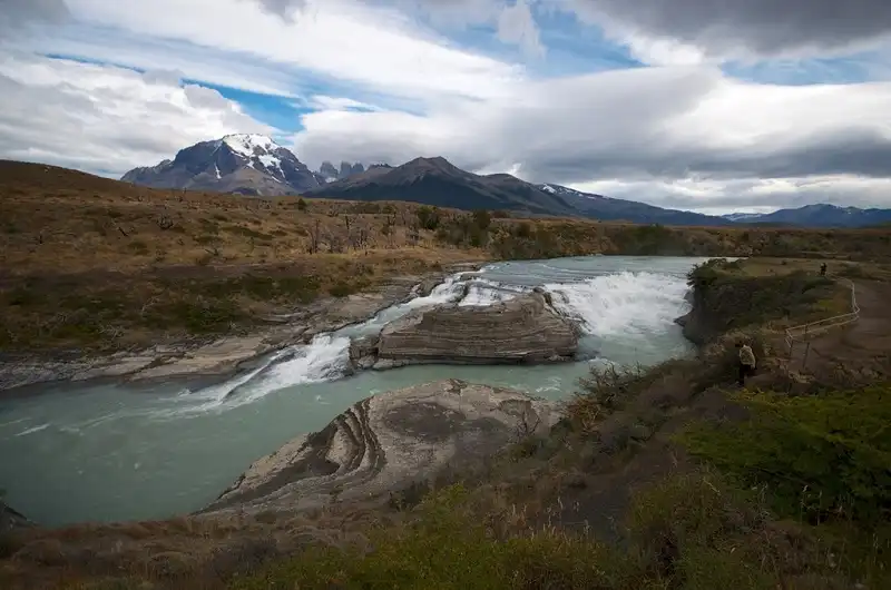 wanderlusttips-20-diem-den-trong-mo-cho-nam-2016-9