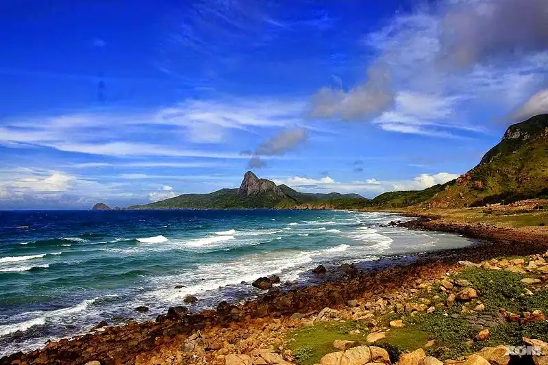 wanderlusttips-8-hon-dao-noi-tieng-hoang-so-nhat-the-gioi-4