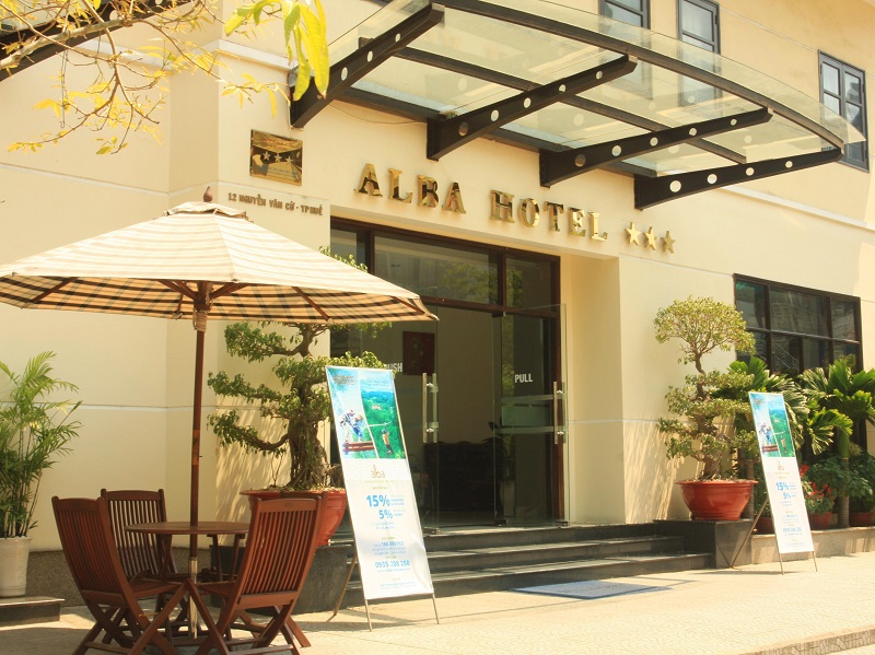 wanderlusttips alba hotel