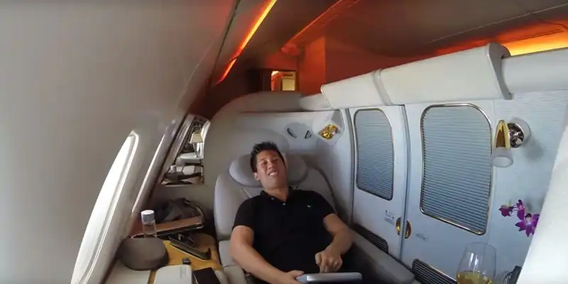 Bay khoang hạng nhất qua 5 lục địa với vé 300USD 7 wanderlusttips-bay-khoang-hang-nhat-2