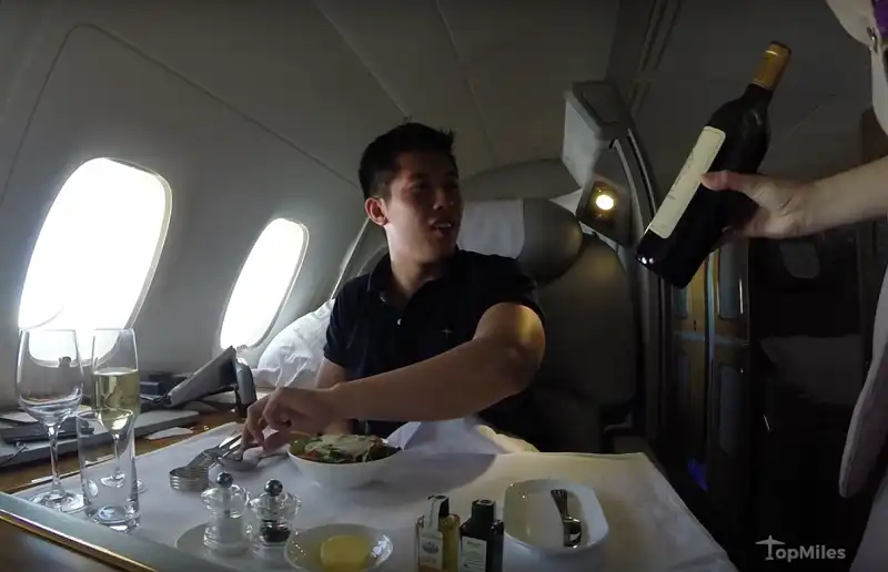 Bay khoang hạng nhất qua 5 lục địa với vé 300USD 8 wanderlusttips-bay-khoang-hang-nhat-5