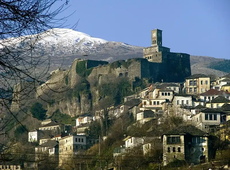 Kinh nghiệm du lịch Albania – Vùng đất cổ tích 7 wanderlusttips-ghe-tham-dat-nuoc-albania