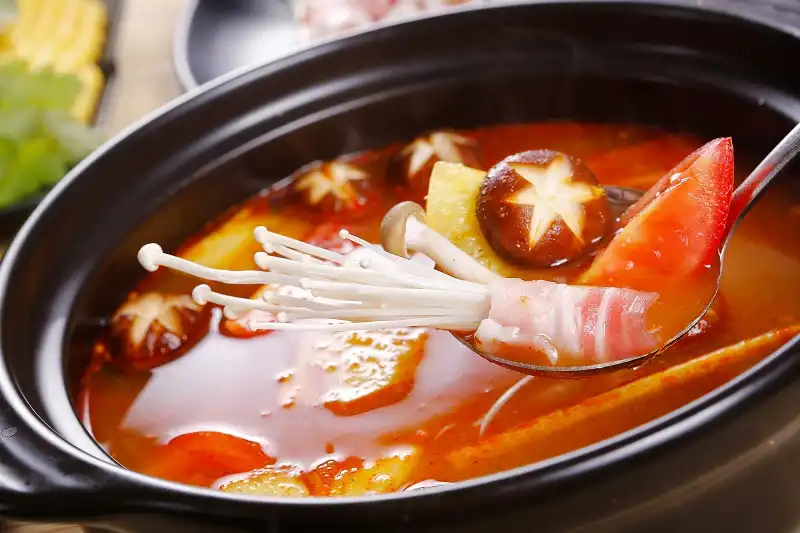 wanderlusttips-lau-han-quoc-chua-cay