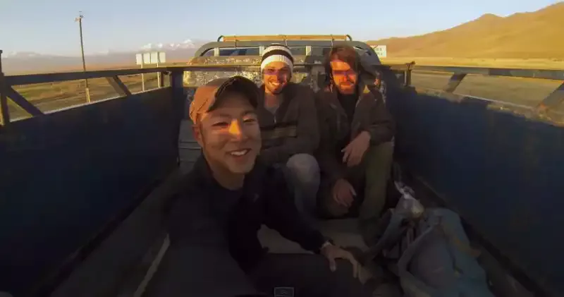 Bỏ việc đi du lịch bụi 60 nước 5 wanderlusttips-chang-trai-3nam-di-60-nuoc-2