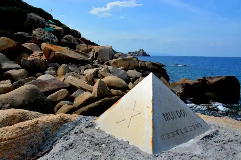 waderlusttips-6-hon-dao-thuoc-vinh-van-phong-5