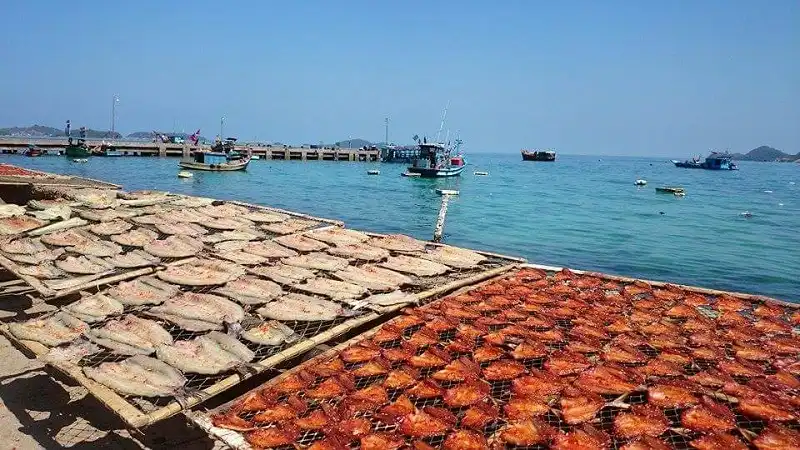 waderlusttips-9-mon-ngo-dao-nam-du