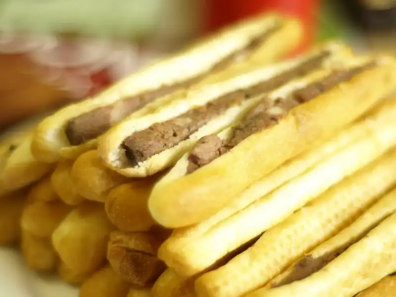 wanderlusttips- 10-mon-an-que-huong-hh-pham-huong-1