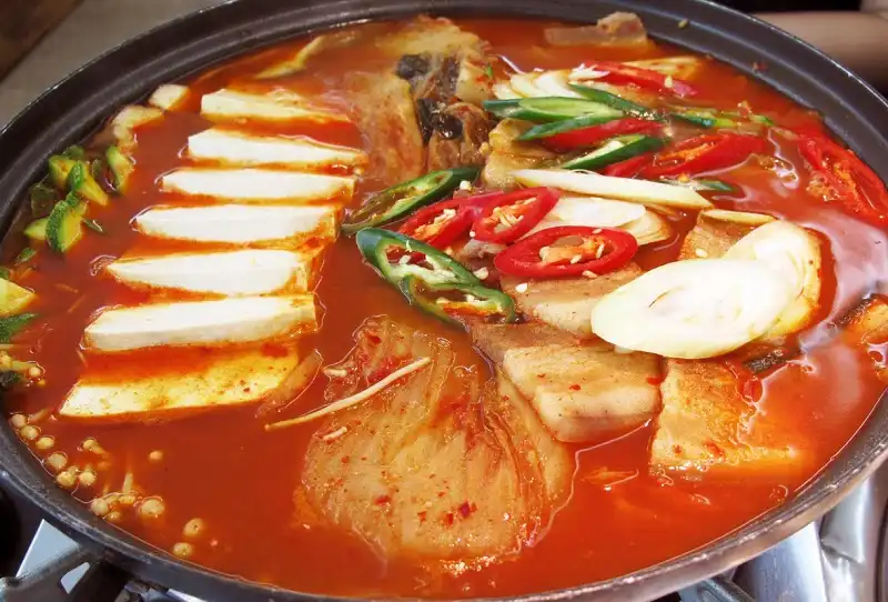 Thổi bay cái lạnh nhờ món ăn Hàn Quốc ngay tại Hà Nội 7 wanderlusttips-danh-bay-cai-lanh-nho-mon-an-han-ngay-o-ha-noi-2