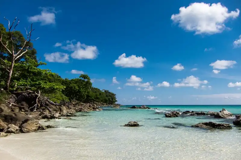 wanderlusttips-dao-koh-rong-campuchia-3