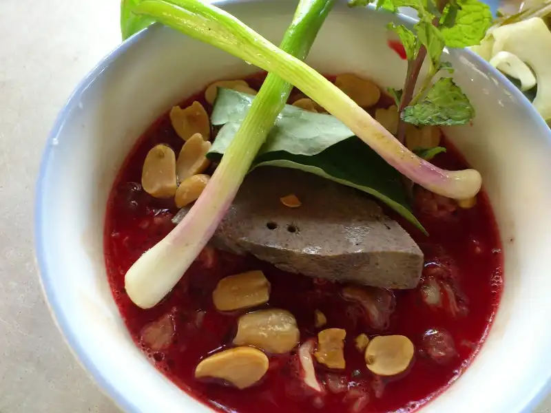 wanderlusttips-nhung-mon-an-khien-du-khach-khiep-so-2