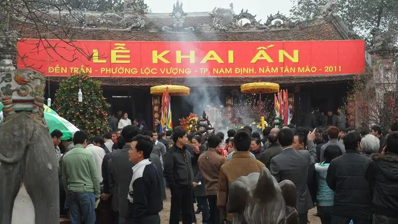 Điểm danh những ngôi chùa nổi tiếng cầu may, cầu duyên dịp năm mới 2016 8 wanderlusttips-nhung-ngoi-chua-cau-may-cau-duyen-2016-3