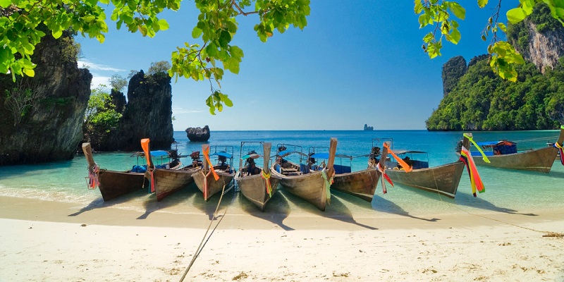 8 thiên đường tuyệt đẹp sát Việt Nam bạn không nên bỏ lỡ