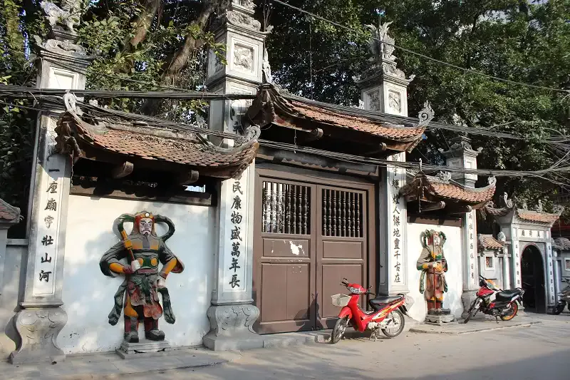 wanderlusttips-nhung-ngoi-chua-cau-may-cau-duyen-2016