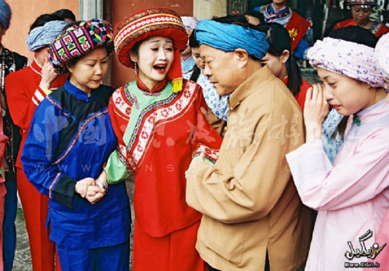 Nơi cô dâu phải khóc liên tục một tháng trước khi lấy chồng Nơi cô dâu phải khóc liên tục một tháng trước khi lấy chồng