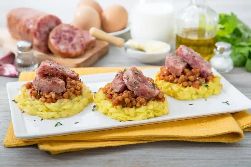 10 món ăn may mắn cho cả năm 10 10-mon-an-may-man-wanderlusttips5