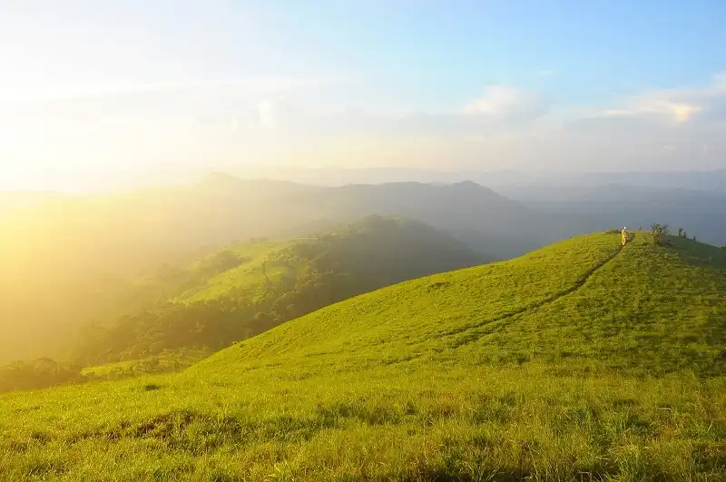 9-diem-dep-la-wanderlusttips1