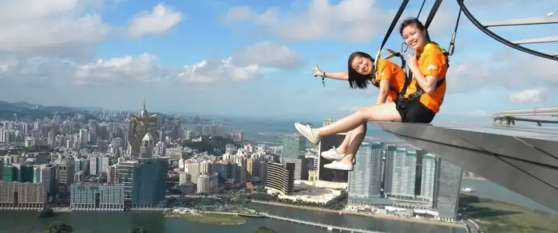 AJ_Hackett_Macau_Tower_Skywalk_X_3_