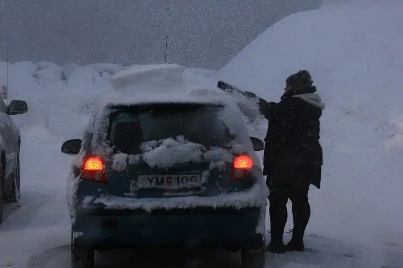 Hành trình du lịch xuyên bão tuyết ở Iceland 7 du-lich-xuyen-bao-tuyet-wanderlusttips4