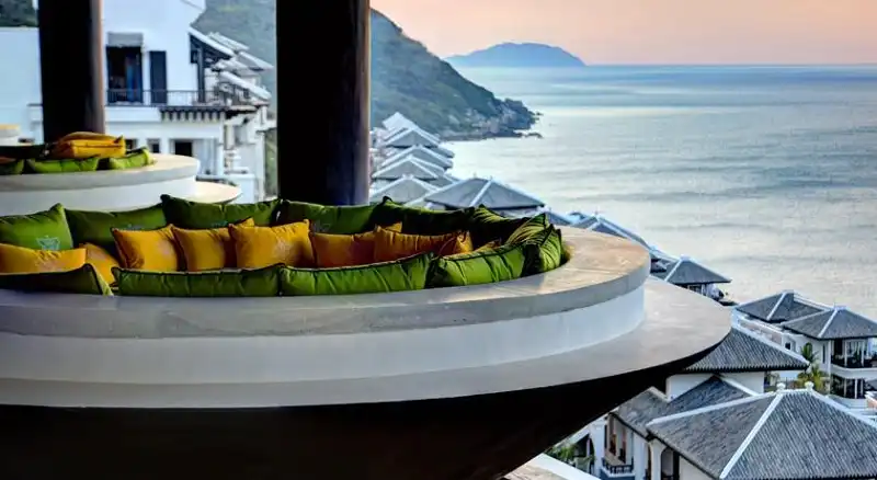 Đà Nẵng: InterContinental Danang Sun Peninsula Resort 6 intercontinental-danang-wanderlusttips1