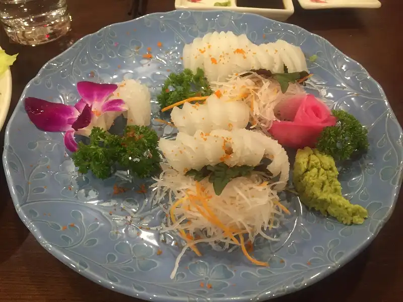Tiệc Tất niên ấm áp với ẩm thực Nhật 5 Sashimi KB mực ống