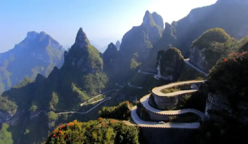 10 cung đường hấp dẫn nhất châu Á 10 kham-pha-10-neo-duong-ky-thu-chau-a5