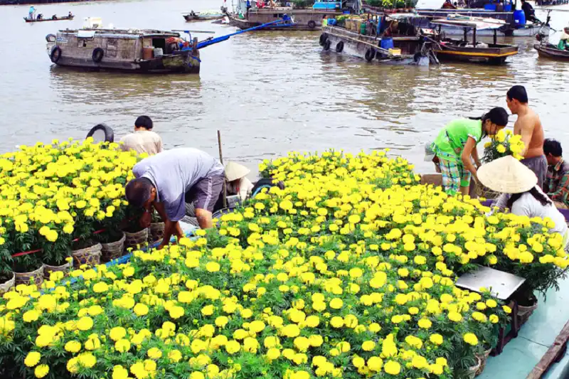 sac-xuan-cho-noi-wanderlusttips1