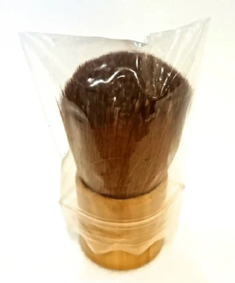 Mẹo bảo quản mỹ phẩm khi đi du lịch 6 wanderlusttips-meo-bao-quan-phan-khi-di-du-lich-3