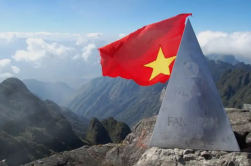 wanderlusttips-trekking-dau-nam-2016-1