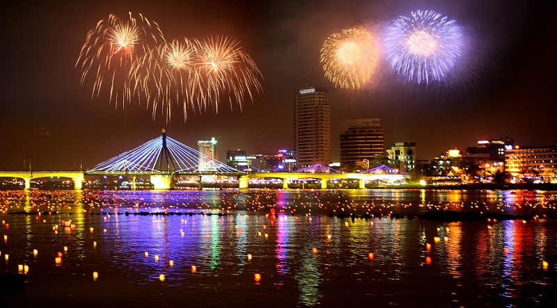 Nghỉ dưỡng biển – điểm nhấn du lịch Đà Nẵng 2016