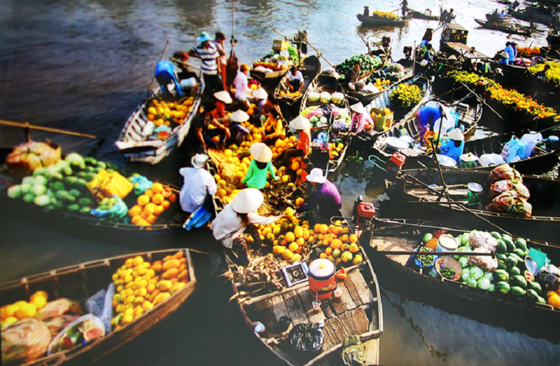 sac xuan cho noi wanderlusttips