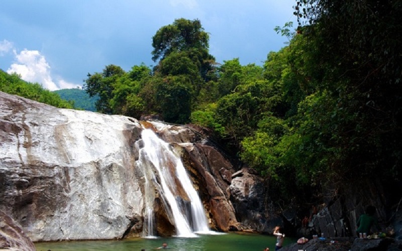 wanderlusttips suoi nuoc ho giang