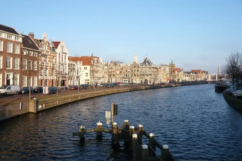 12 thành phố nhỏ bé lãng mạn nhất châu Âu 12 Haarlem_wanderlusttips
