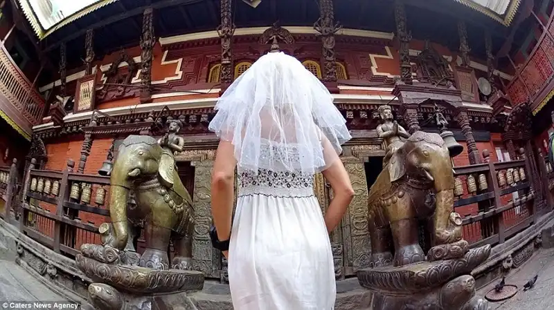 mac vay cuoi du lich-wanderlusttips5