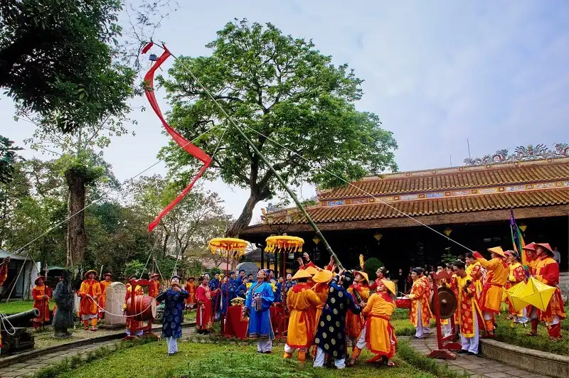 phong-tuc-ngay-tet-wanderlusttips1