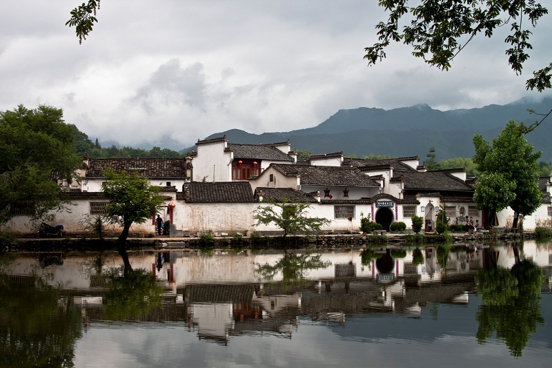 4 điểm du lịch dành cho người ít tiền