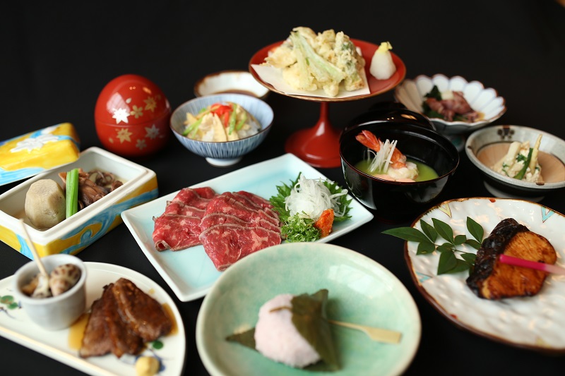 Thực đơn chọn sẵn Kaiseki tháng 4