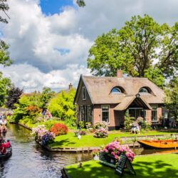 wanderlusttips 18 buc anh tuyet dep khien ban muon toi ngay lang giethoorn ha lan 1 1