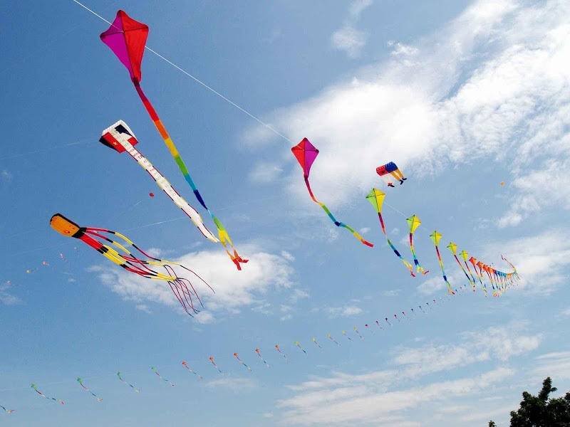 Festival diều quốc tế đầu tiên tại miền Bắc diễn ra dịp 30/4 Festival diều quốc tế đầu tiên tại miền Bắc diễn ra dịp 30/4