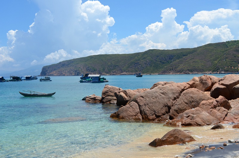 Hòn Khô – điểm đến lý tưởng cho người mê biển, ngắm san hô