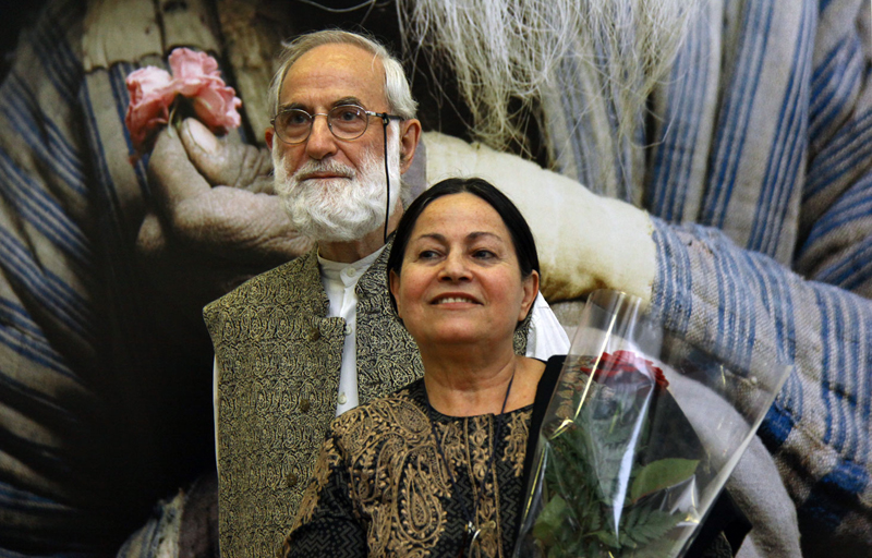 Cặp vợ chồng dành 60 năm du lịch vòng quanh thế giới và ghi lại những bức ảnh tuyệt đẹp