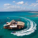 wanderlusttips quan bar noi nam mot minh giua dai duong