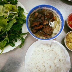 Wanderlust Tips 5 dia chi an bun cha ngon nhat Ha Noi