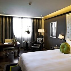 wanderlust tips uu dai mua he movenpick hanoi 1