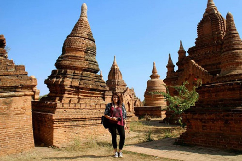 Wanderlust Tips phat sot voi co gai an ca the gioi khi di du lich 2